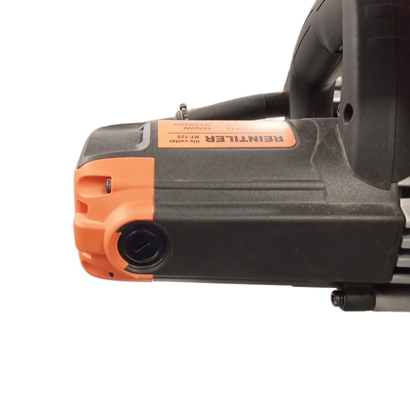 Крышка щеточного отсека Z1E-KD75-110